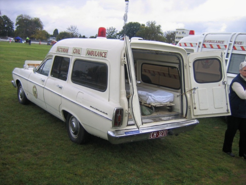 1968 Ford ZA Fairlane ambulance (10).JPG