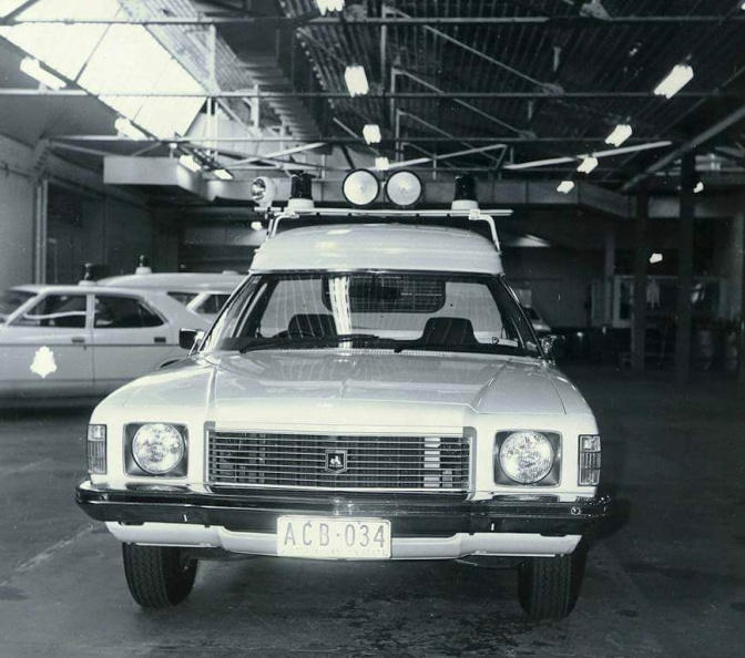 VicPol Old 1978 Holden Van (2).jpg
