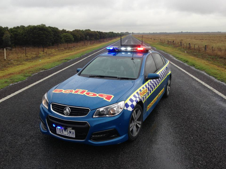VicPol Highway Patrol Holden VF Perfict Blue (31).jpg