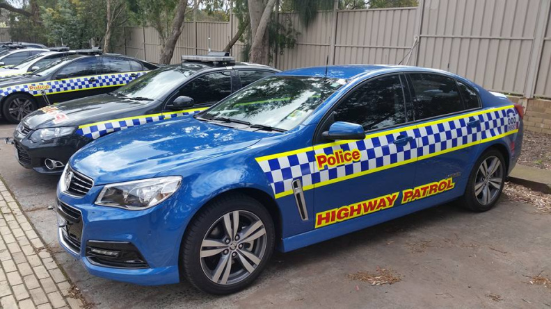 VicPol Highway Patrol Holden VF Semi Marked Perfict Blue (6).jpg