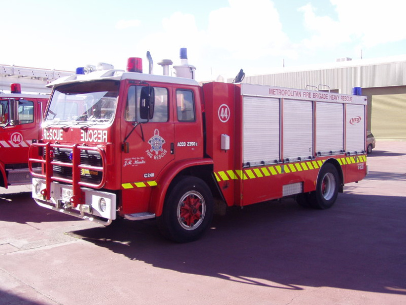 MFB Station 44 Old Rescue - Photo by Tom S.JPG