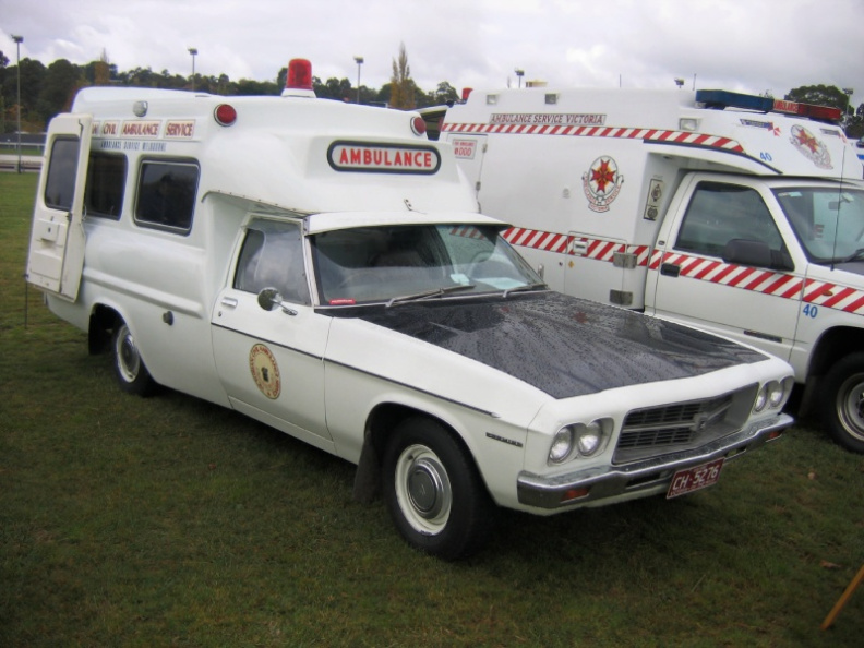 1974 Holden HQ 1 Tonner Ambulance (1).JPG
