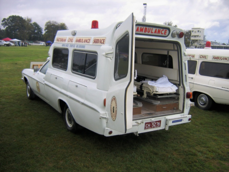 1972 Holden HQ 1 Tonner Ambulance (14).JPG