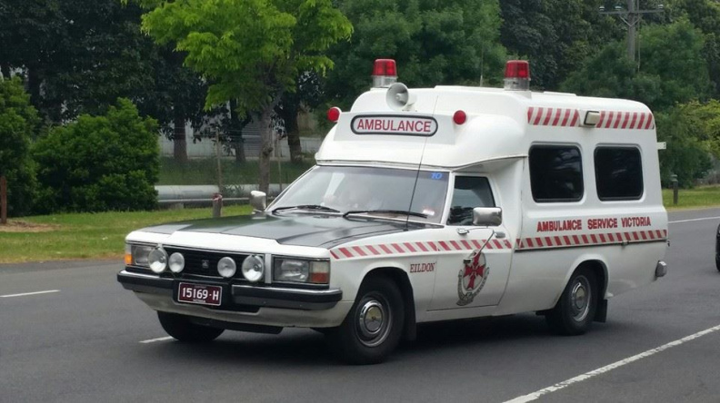 1982 Holden WB 1 Tonner ambulance (5).jpg
