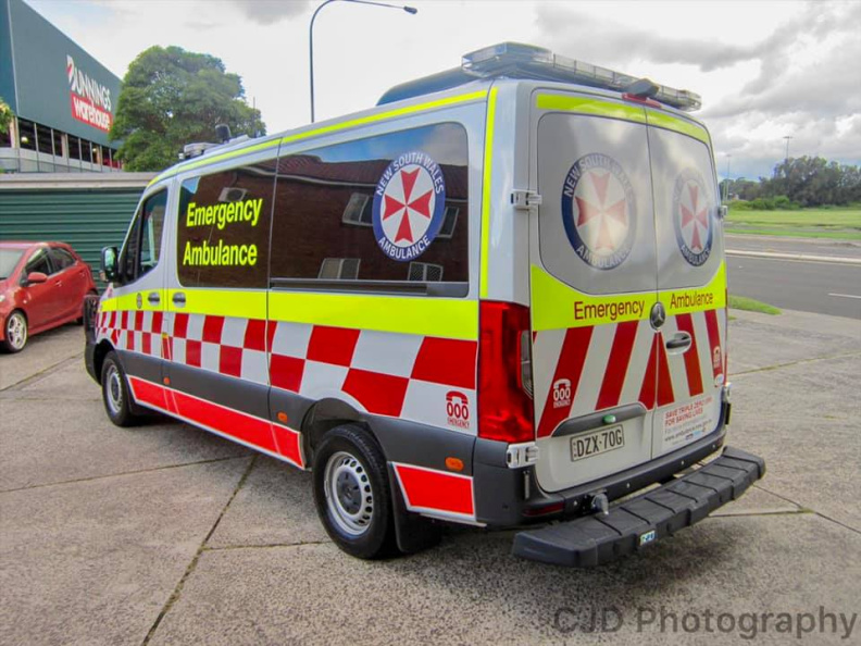 NswAmbo - New Ambulance - Photo by Clinton D (2).jpg