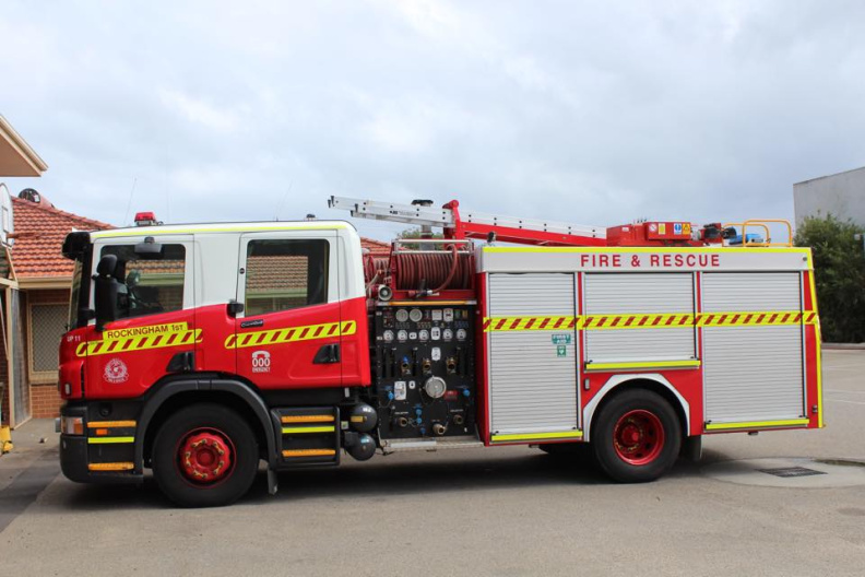 WA Fire Rescue Rockingham Vehicle (4).jpg