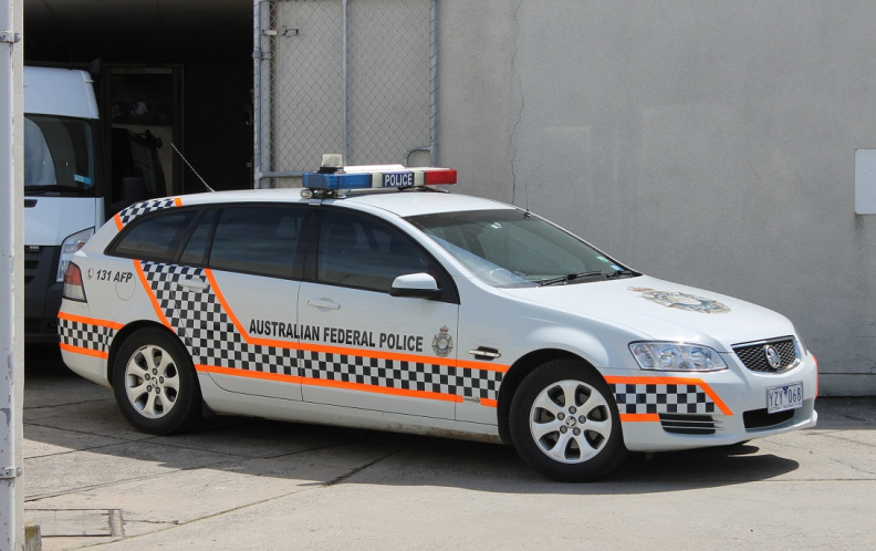 AFP Holden VE Wagon - White (8).JPG