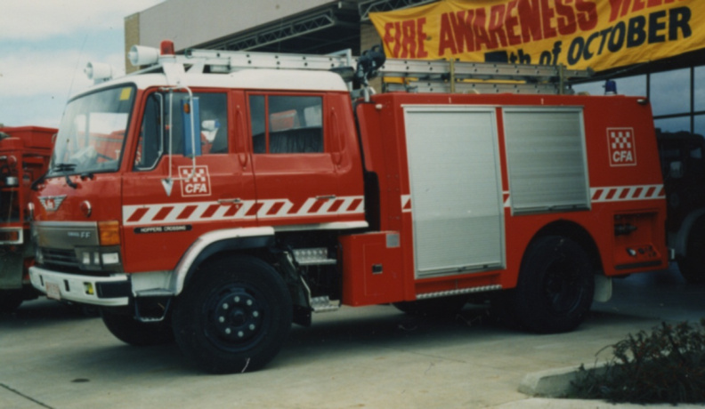 HOPPERS CROSSING HINO PUMPER - Photo by Keith P.jpg