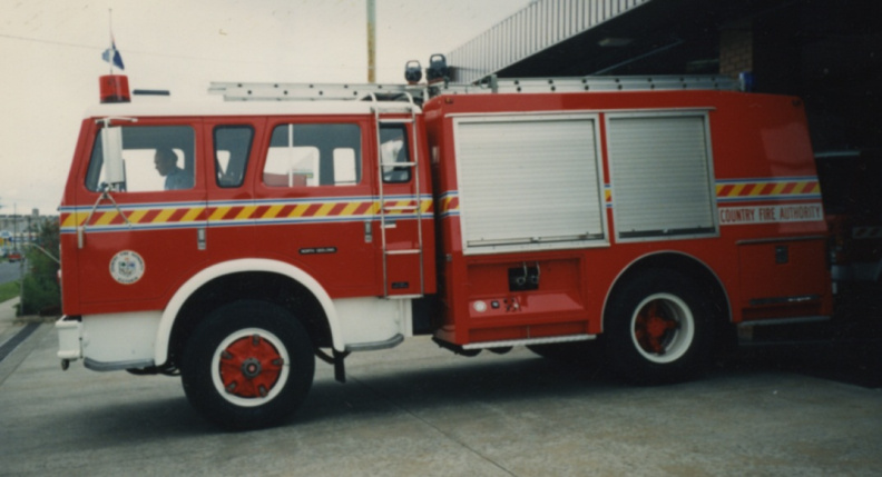 HOPPERS CROSSING INTER TYPE 1 PUMPER - Photo by Keith P.jpg