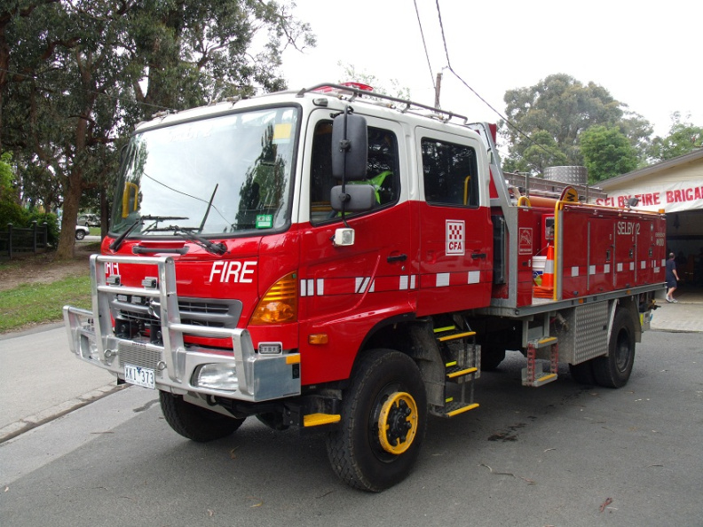Vic CFA Selby Tanker 2 (1)