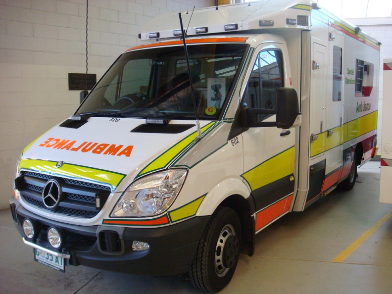 Tasmania Ambulance Specialist Ambulance (1).JPG