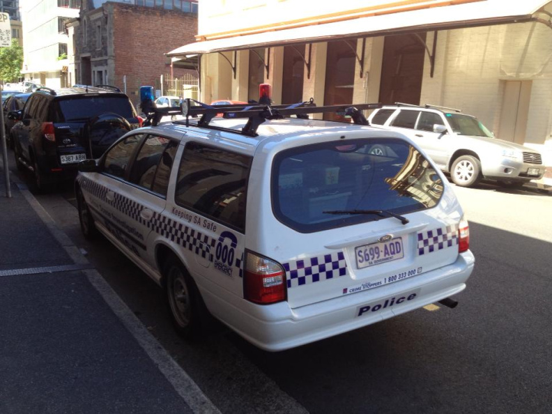 SA Police - Crime Investigation Unit Vehicle (7).jpg