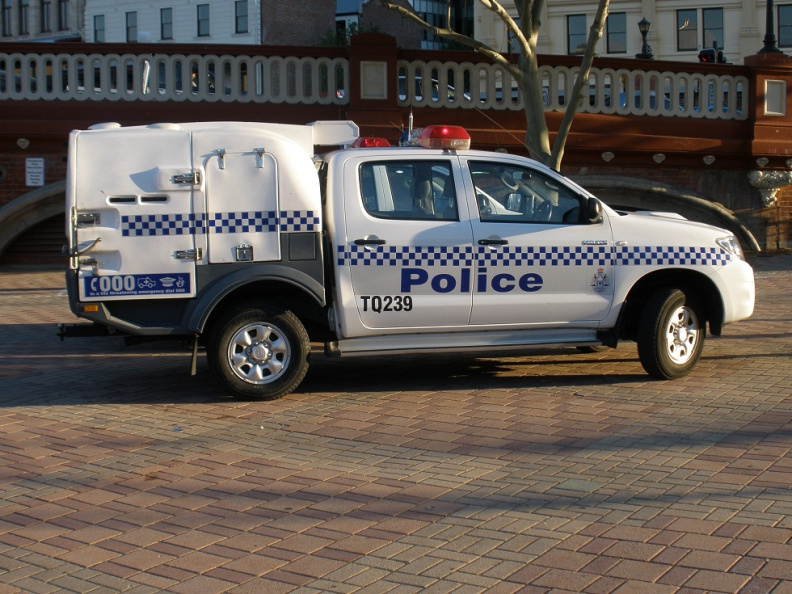 WA Police  Hilux Van (28).JPG