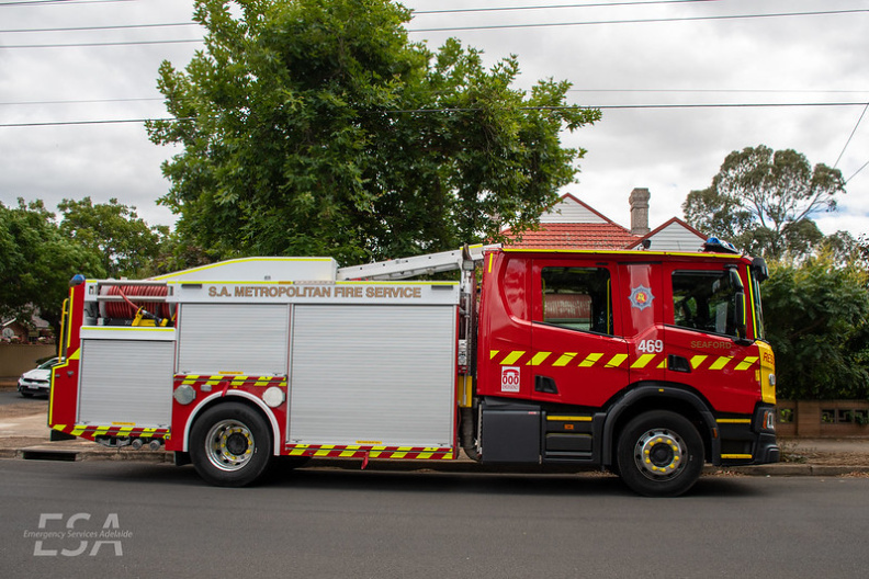 Seaford Pumper - Photo by Emergency Services Adelaide (2).jpg