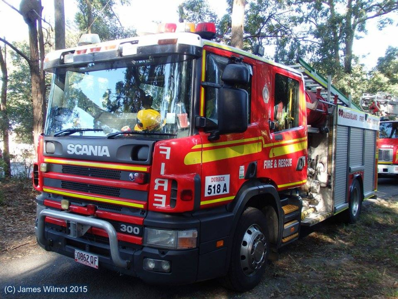 Qld Fire Rescue Durack Pumper - Photo by James RW (1).jpg
