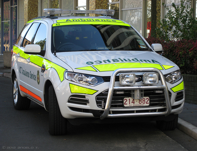 ACT Ambulance Ford Territory - Photo by Angelo T (1).jpg