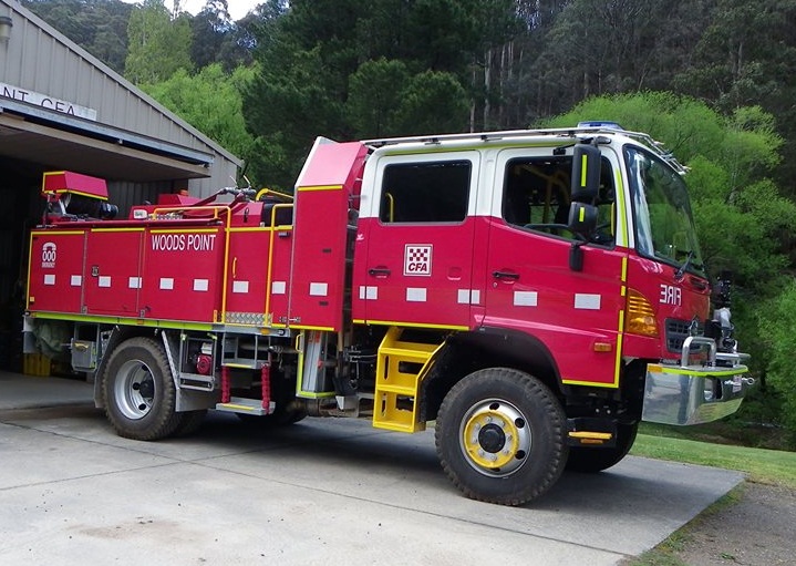 Vic CFA Woods Point Tanker - Photo by Marc A (1).jpg