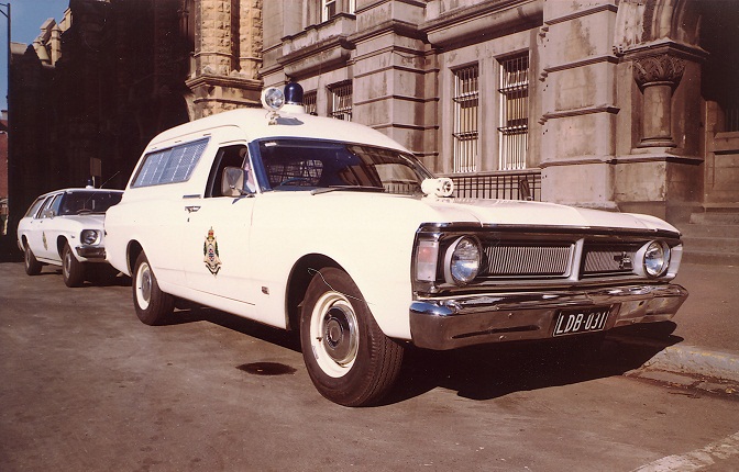 1972 Van (2).jpg