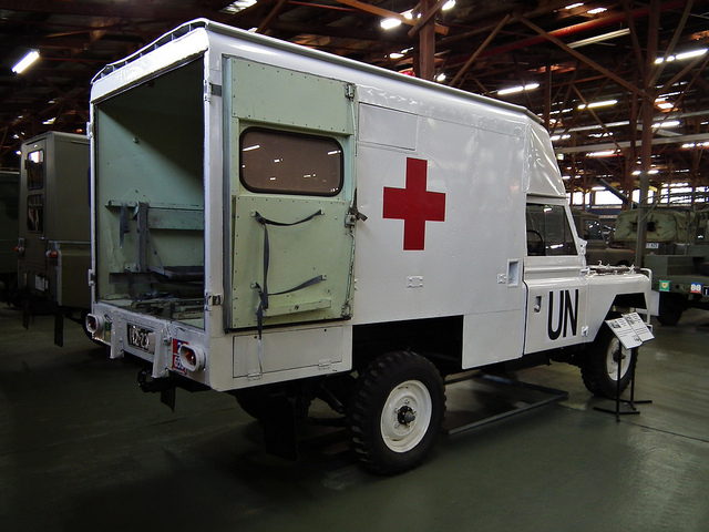 1963 Land Rover Series 2A 109in WB ambulance - United Nations2.jpg