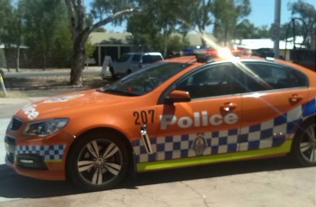 NT Police Holden VF Orange (1).jpg