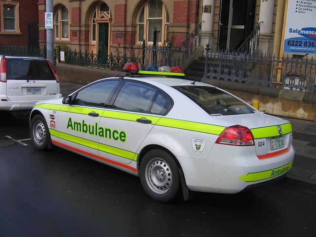 Tasmania Ambulance Holden VE (2).JPG