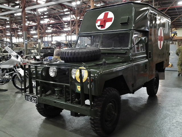 Land Rover 109in WB ambulance4.jpg