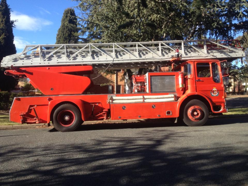 ACT Fire Brigade Historical Vehicle (34).jpg