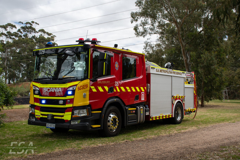 Salisbury Pumper - Photo by Emergency Services Adelaide (2).jpg