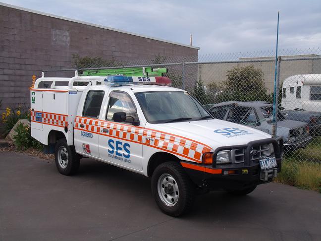 Vic SES Sorrento Old Rescue 2 - Photo by Tom S (1).JPG